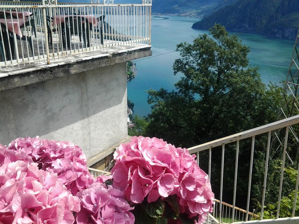 Hotel Poggio D'Oro Riva di Solto Kültér fotó
