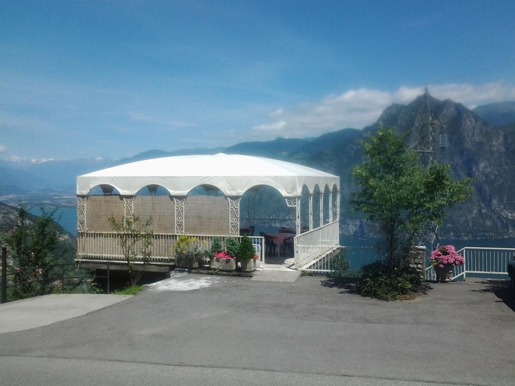 Hotel Poggio D'Oro Riva di Solto Kültér fotó