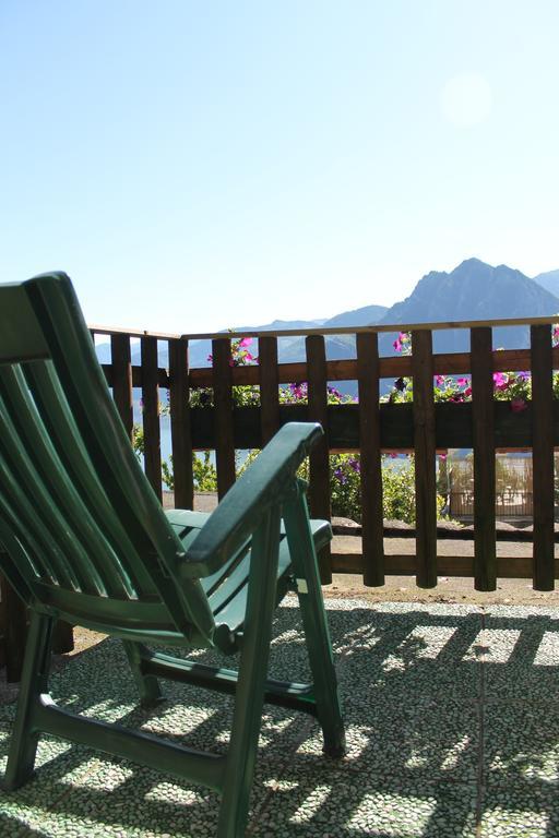 Hotel Poggio D'Oro Riva di Solto Kültér fotó