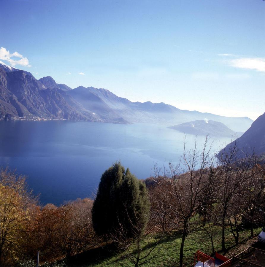 Hotel Poggio D'Oro Riva di Solto Kültér fotó